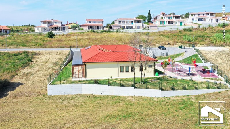 Komfortabler Kindergarten in Fertigbauweise Vižinada