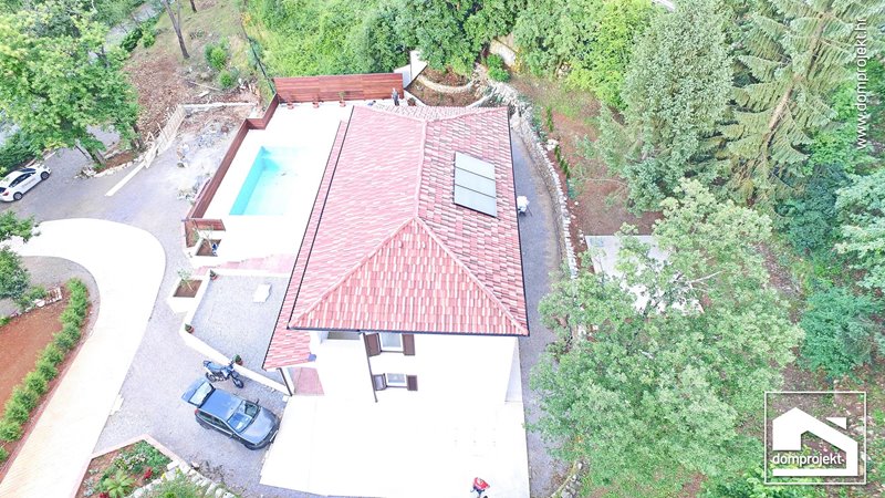 Komfortables Fertighaus mit Pool Lovran