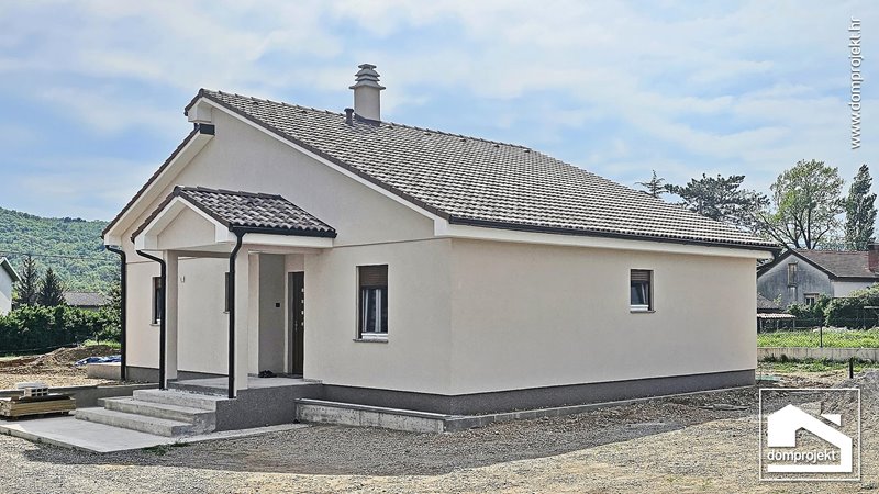 Modernes Fertighaus Dražice