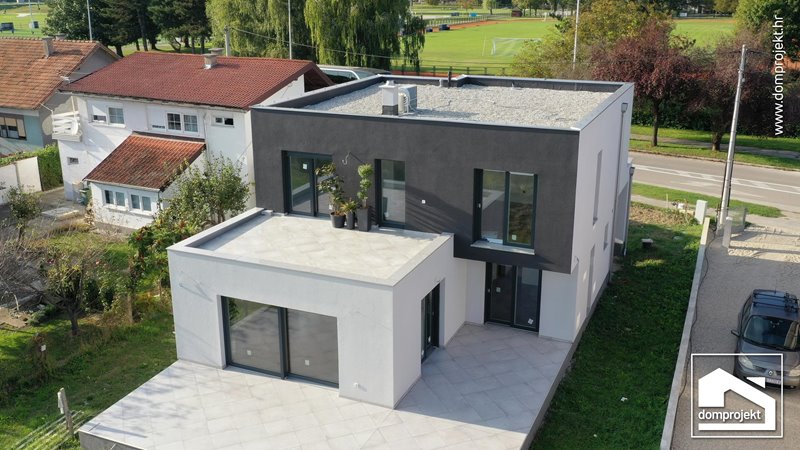 Energieeffizientes Fertighaus mit Obergeschoss Ivanić-Grad