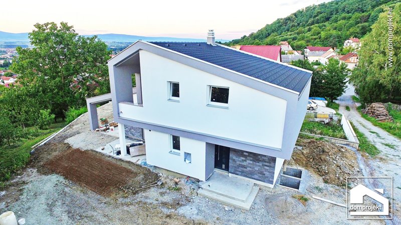 Hochwertiges Fertighaus Požega