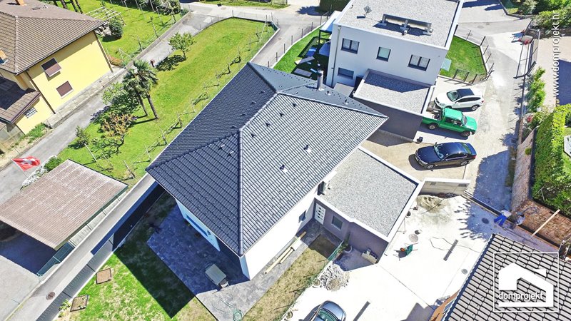Hochwertiges Fertighaus mit Obergeschoss Riva San Vitale