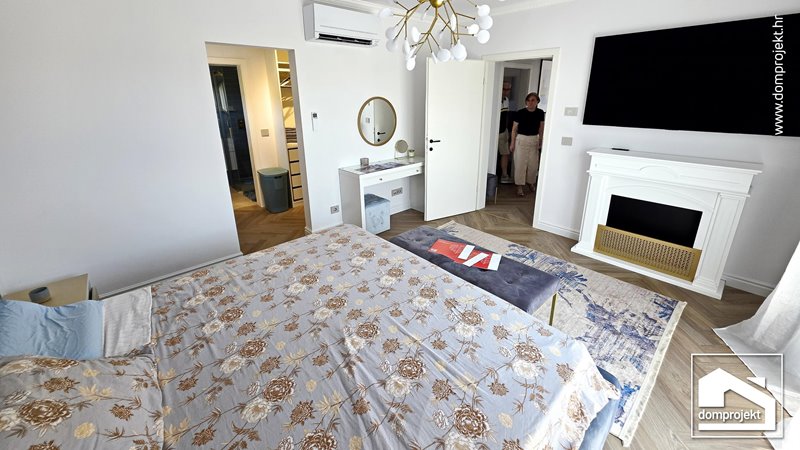 Energieeffizientes Fertighaus mit Obergeschoss Nedešćina