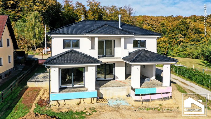 Modernes Fertighaus mit Obergeschoss Brdovec