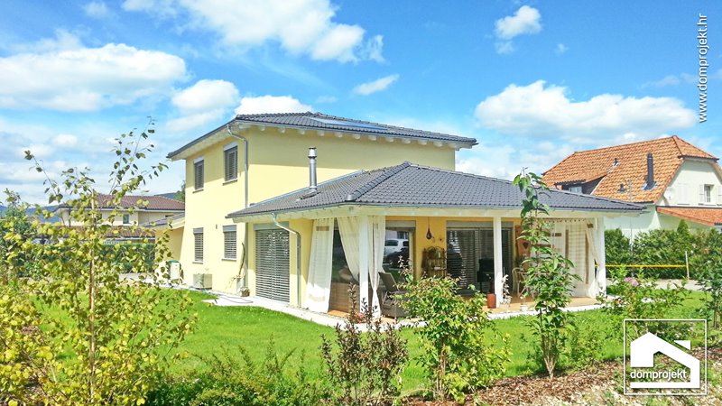 Modernes Fertighaus mit Obergeschoss Courrendlin