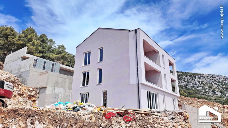 Modernes Fertighaus mit Obergeschoss Hvar