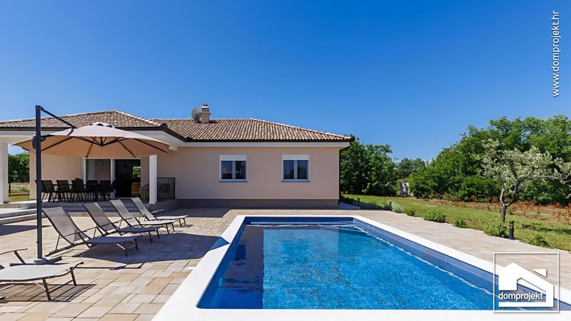 Fertighaus mit Pool Kunj