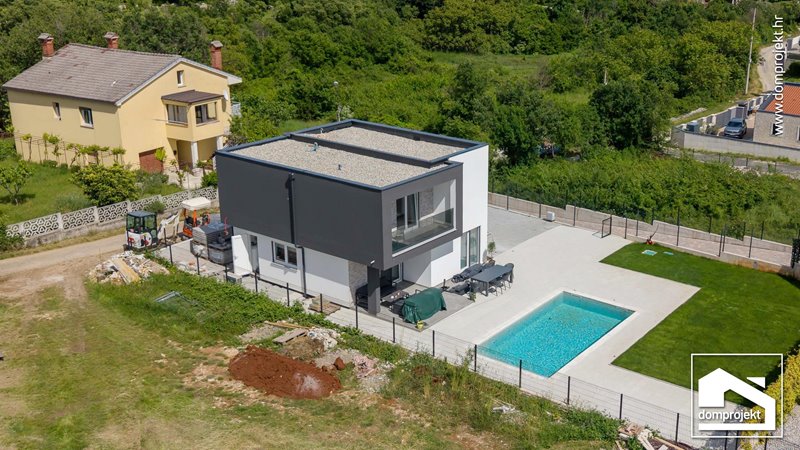 Fertighaus mit Pool Nedešćina