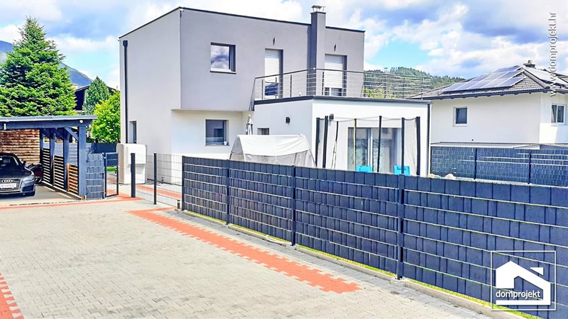 Modernes Fertighaus mit Obergeschoss Villach