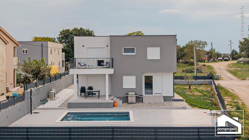 Fertighaus mit Pool Zadar