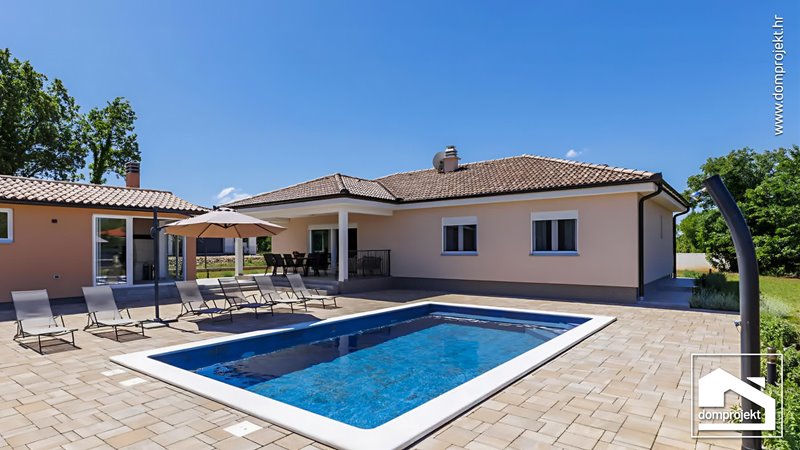 Modernes Fertighaus mit Pool Kunj