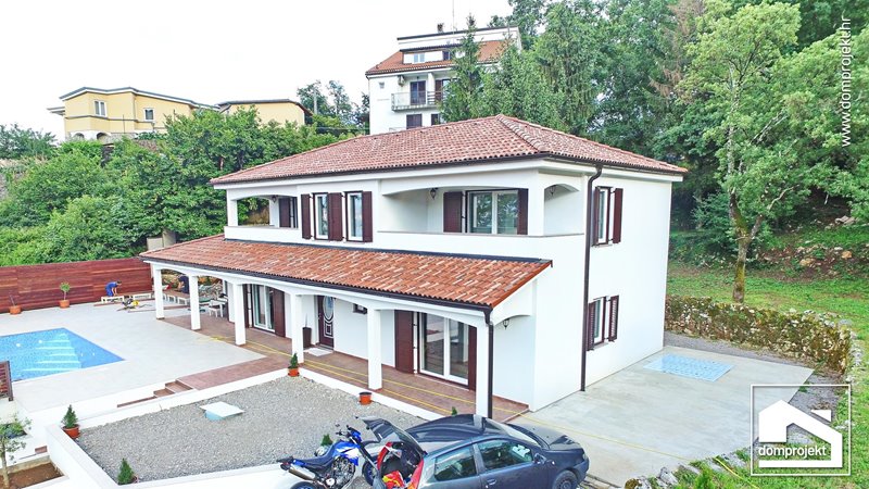 Modernes Fertighaus mit Pool Lovran