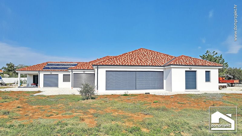Komfortables Fertighaus Bungalow Hrboki