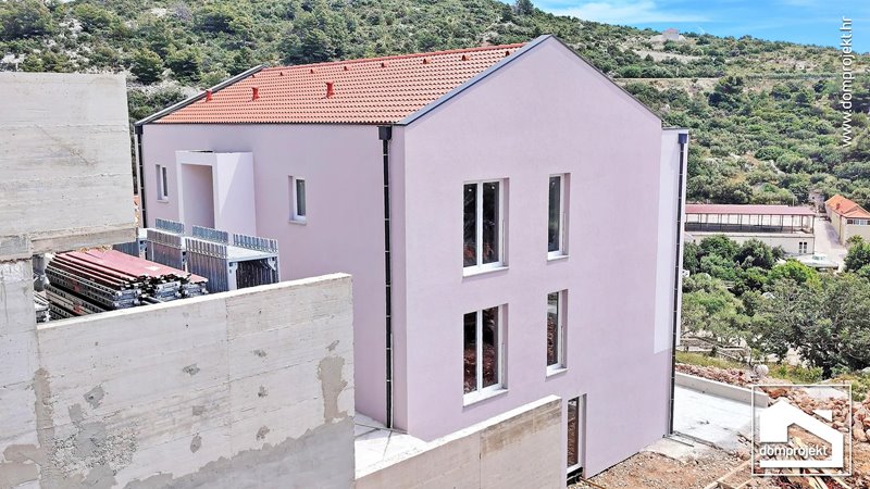 Komfortables Fertighaus mit Obergeschoss Hvar