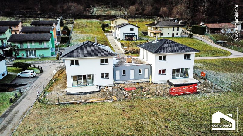 Komfortables Fertighaus mit Obergeschoss Moghegno