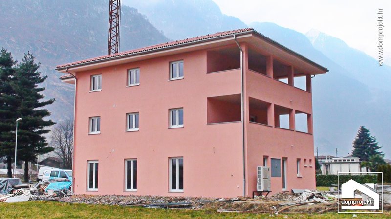 Mehrfamilienhaus in Fertigbauweise Biasca