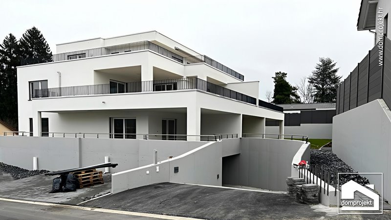 Mehrfamilienhaus in Fertigbauweise Reinach