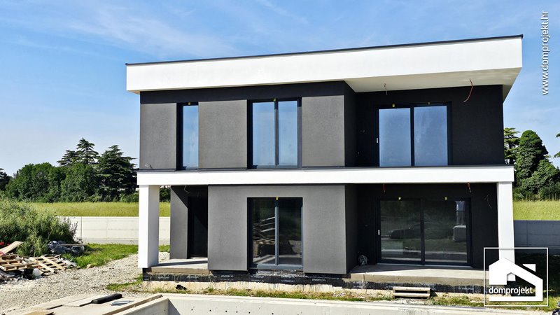 Modernes Fertighaus mit Obergeschoss Pula